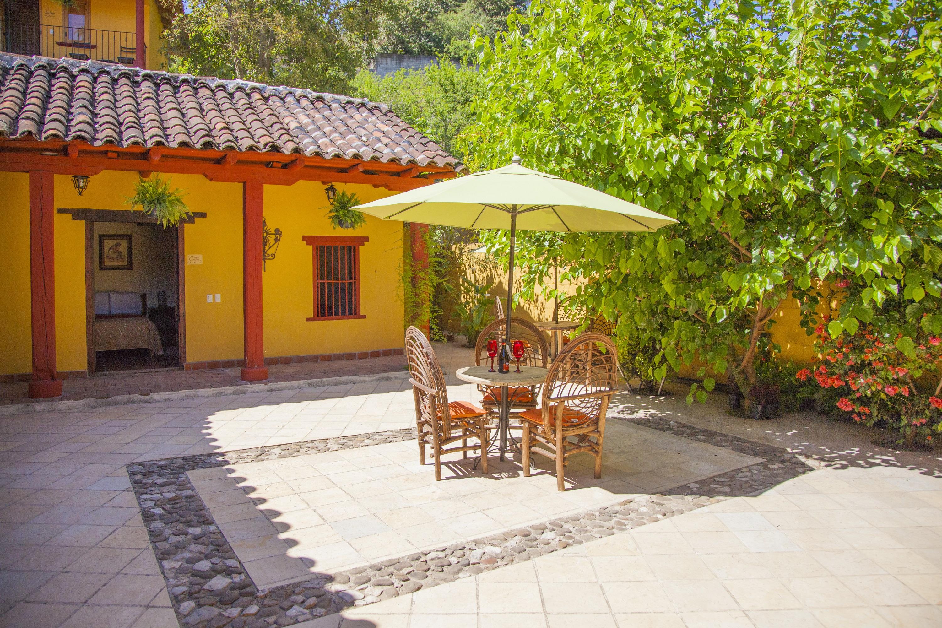 Hotel Adobe Y Teja San Cristóbal de Las Casas Екстериор снимка